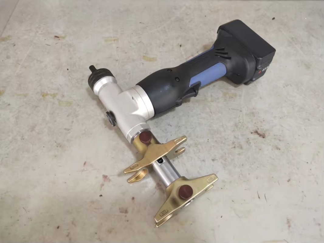 أداة سباكة تعمل بالبطارية عالي - مراجعة Power Quality Tools وسعره
